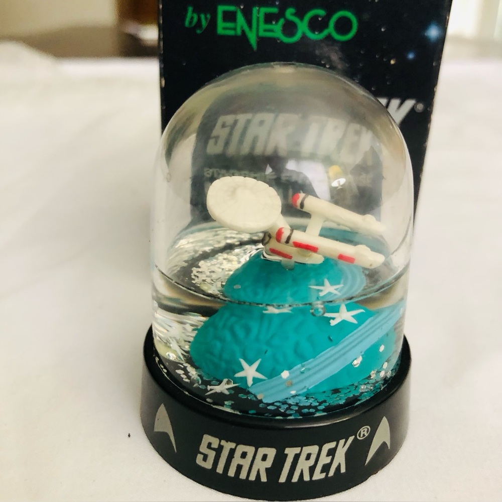 Star Trek Water globe Starship Enterprise Mini Brand: Enesco NWT 1992